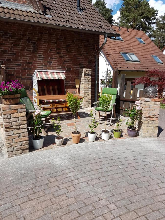 לובמין Garten Eden מראה חיצוני תמונה